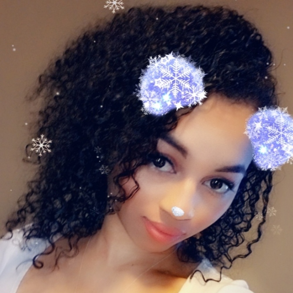 Meet your Posher, Justine